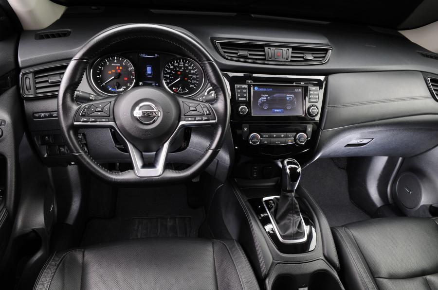 Торпедо Nissan X-Trail Hybrid (T32) 2019 года  (LA) (фото 4 из 6)